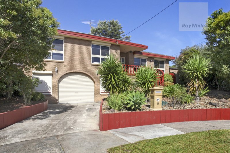 Photo - 9 Farley Court, Gladstone Park VIC 3043 - Image 2