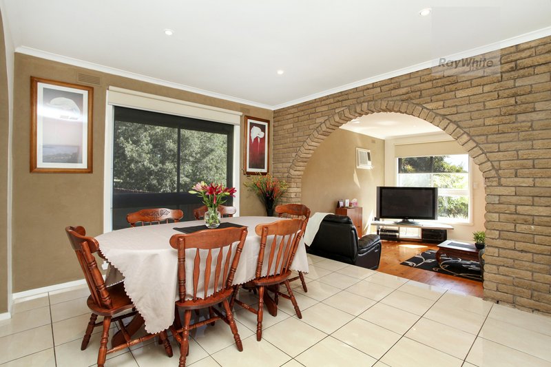 Photo - 9 Farley Court, Gladstone Park VIC 3043 - Image 8