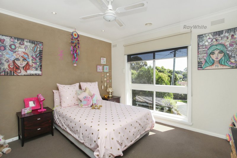 Photo - 9 Farley Court, Gladstone Park VIC 3043 - Image 10