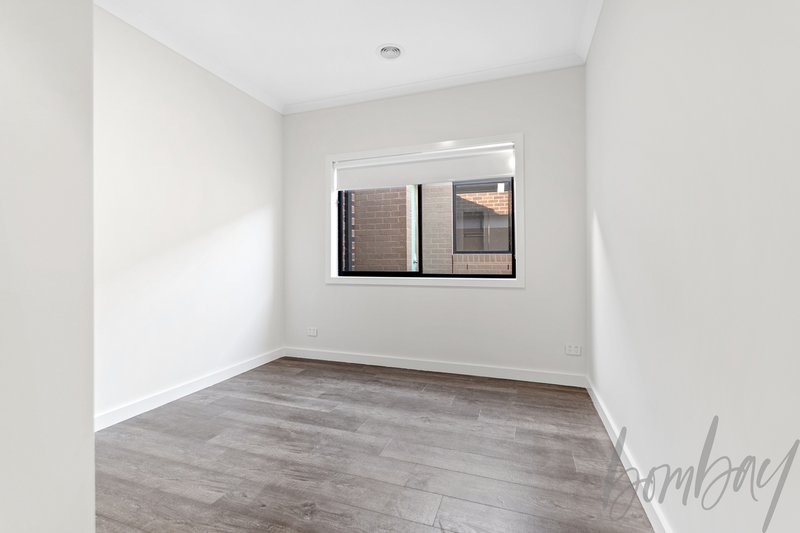 Photo - 9 Farnsworth Street, Donnybrook VIC 3064 - Image 9