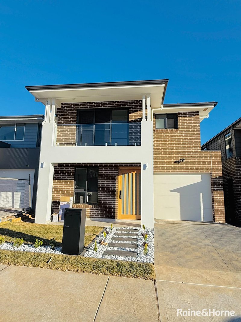 Photo - 9 Favoris Street, Austral NSW 2179 - Image 1
