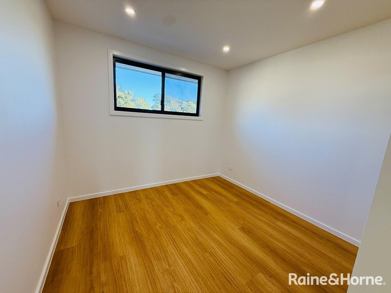 Photo - 9 Favoris Street, Austral NSW 2179 - Image 4
