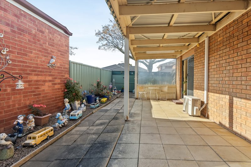 Photo - 9 Fawkner Lane, Craigieburn VIC 3064 - Image 11