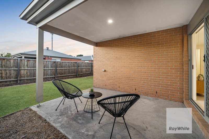 Photo - 9 Feodora Street, Greenvale VIC 3059 - Image 20