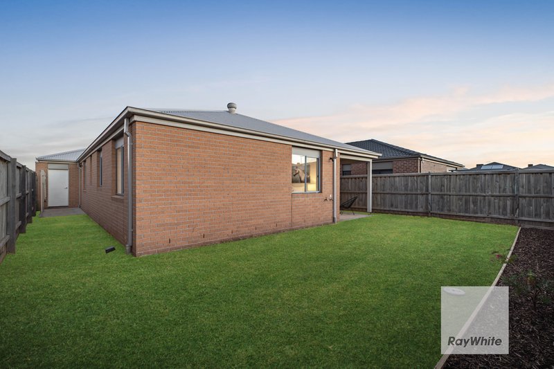 Photo - 9 Feodora Street, Greenvale VIC 3059 - Image 22