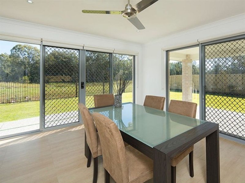 Photo - 9 Fern Parade, Griffin QLD 4503 - Image 2