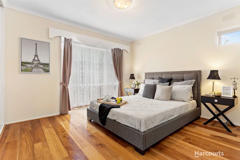 Photo - 9 Fernvale Crescent, Wheelers Hill VIC 3150 - Image 5