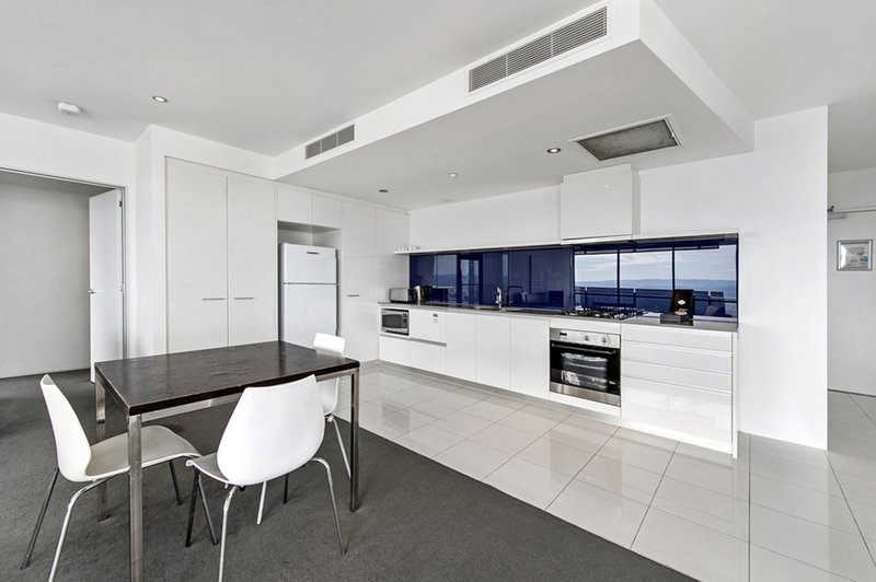 Photo - 9 Ferny Avenue, Surfers Paradise QLD 4217 - Image 7