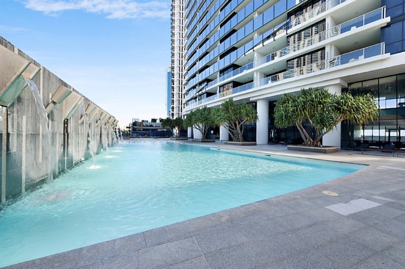 Photo - 9 Ferny Avenue, Surfers Paradise QLD 4217 - Image 14