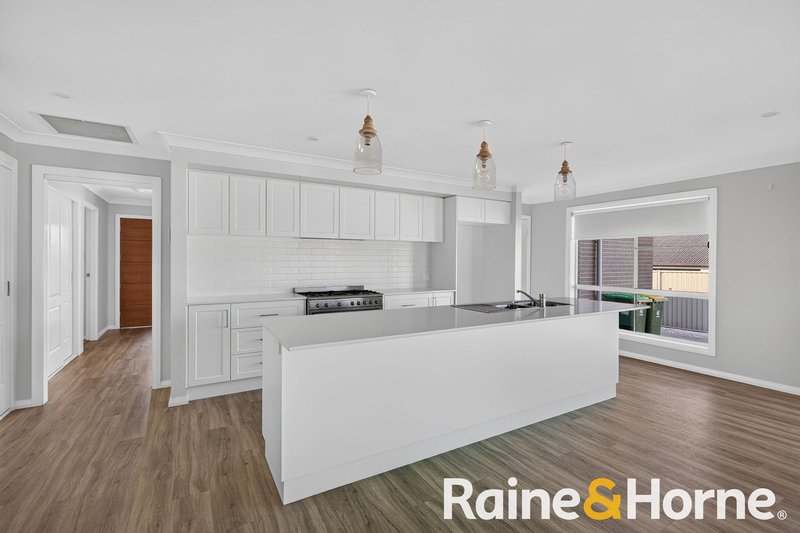 Photo - 9 Ferrier Drive, Dubbo NSW 2830 - Image 5
