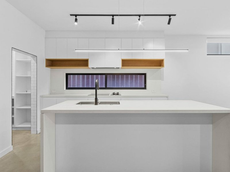Photo - 9 Fifth Avenue, Condell Park NSW 2200 - Image 3