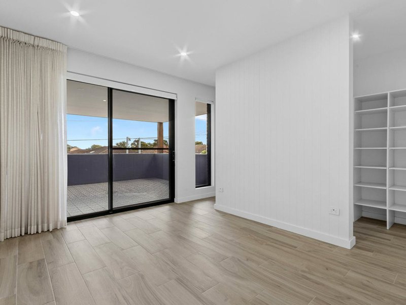 Photo - 9 Fifth Avenue, Condell Park NSW 2200 - Image 5