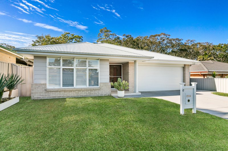 Photo - 9 Findlay Avenue, Chain Valley Bay NSW 2259 - Image 2