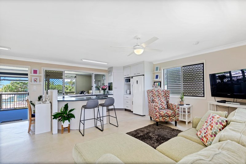 Photo - 9 Finland Road, Pacific Paradise QLD 4564 - Image 4