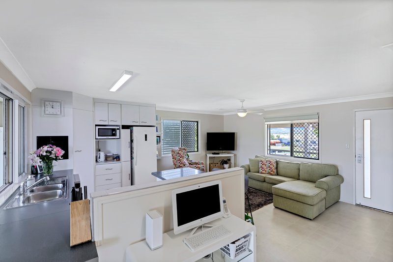 Photo - 9 Finland Road, Pacific Paradise QLD 4564 - Image 6