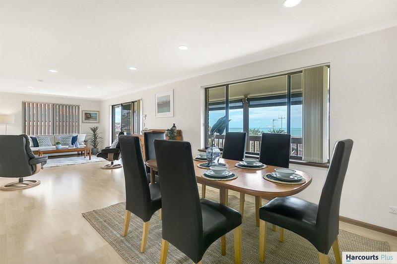 Photo - 9 Fireball Avenue, Hallett Cove SA 5158 - Image 6