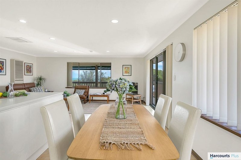 Photo - 9 Fireball Avenue, Hallett Cove SA 5158 - Image 9