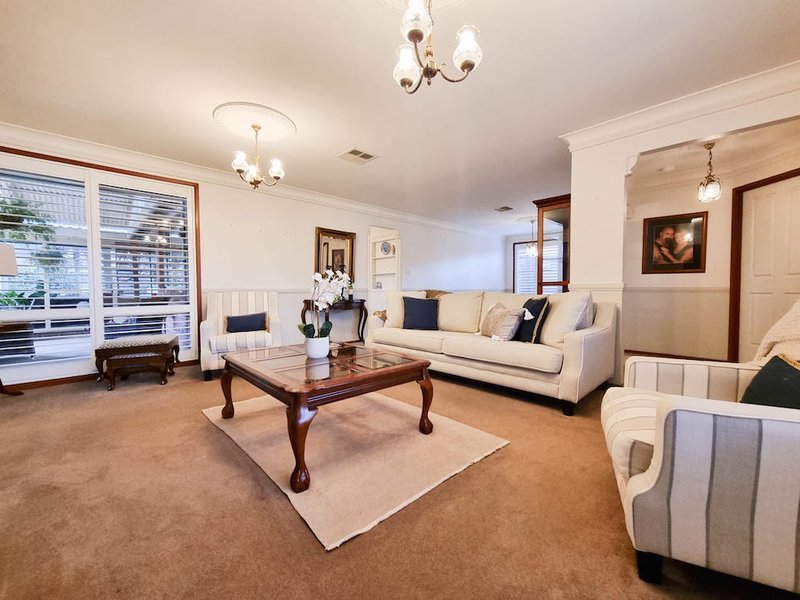 Photo - 9 Fitzgerald Place, Glenmore Park NSW 2745 - Image 4