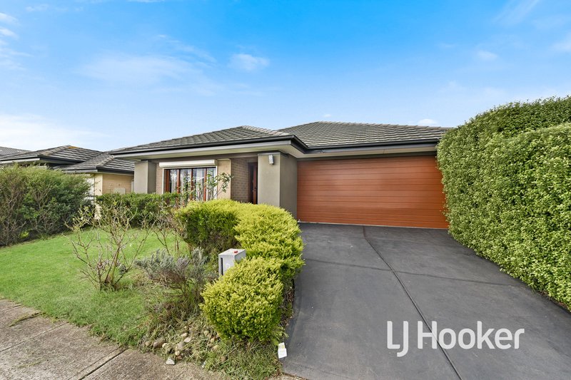 Photo - 9 Flemington Way, Clyde North VIC 3978 - Image 16