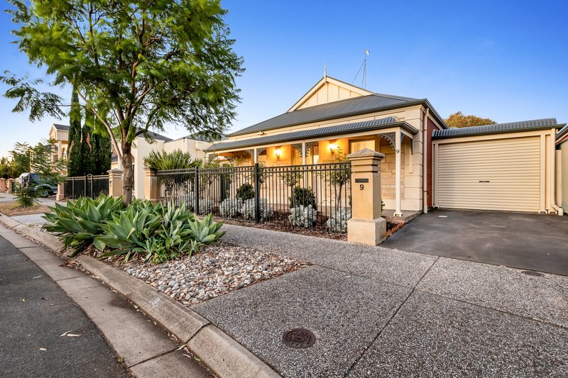 9 Flinders Court, Mawson Lakes SA 5095