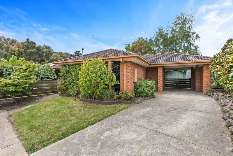 9 Florence Court, Brown Hill VIC 3350