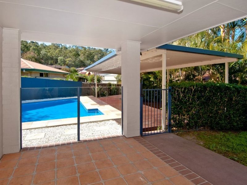 Photo - 9 Forestglen Cres , Bahrs Scrub QLD 4207 - Image 14