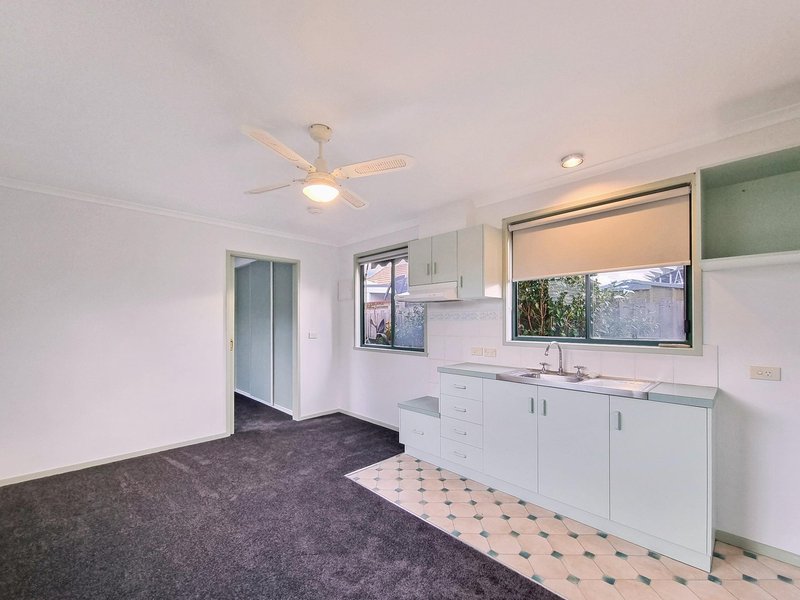 Photo - 9 Foster Street, South Geelong VIC 3220 - Image 10