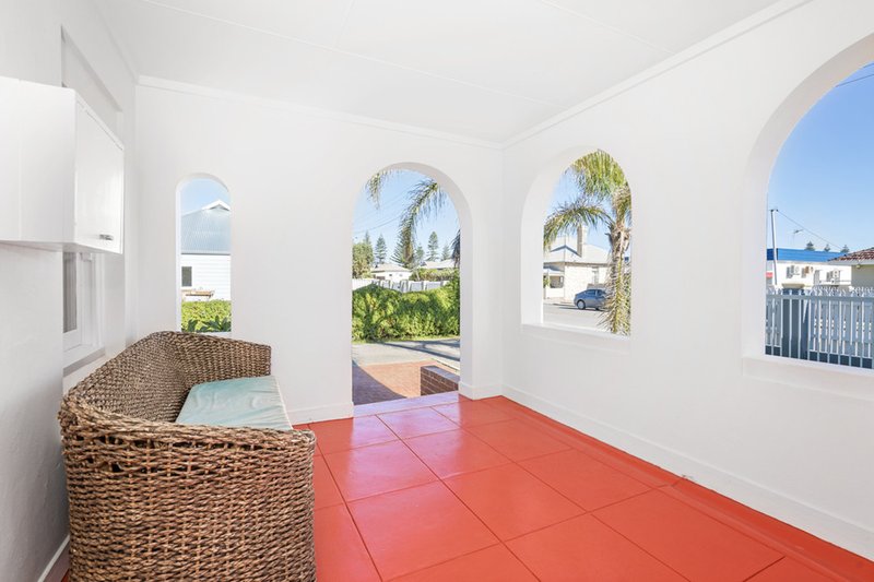 Photo - 9 Francis Street R Street, Geraldton WA 6530 - Image 2