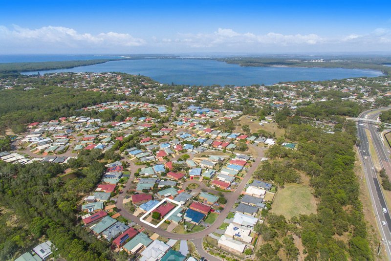 Photo - 9 Franklin Drive, Lake Munmorah NSW 2259 - Image 2