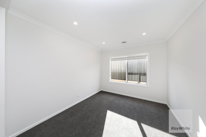 Photo - 9 Fraser Road, Beveridge VIC 3753 - Image 2
