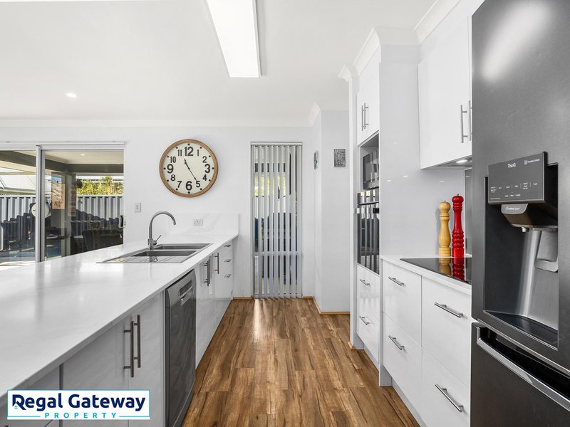Photo - 9 Freycinet Circuit, Aubin Grove WA 6164 - Image 7