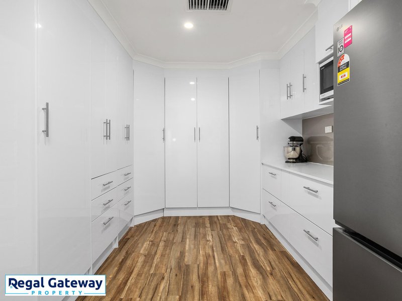 Photo - 9 Freycinet Circuit, Aubin Grove WA 6164 - Image 10