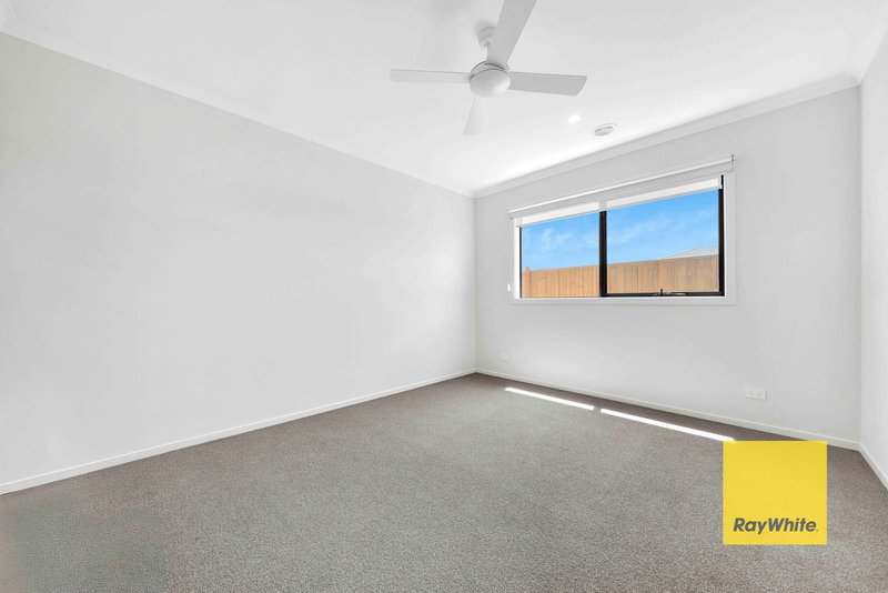 Photo - 9 Fruit Street, Tarneit VIC 3029 - Image 9