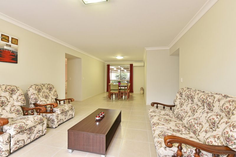 Photo - 9 Fryar Crescent, Wallsend NSW 2287 - Image 7