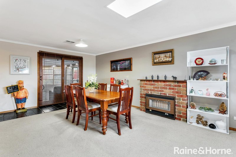 Photo - 9 Fyfe Court, Aberfoyle Park SA 5159 - Image 5