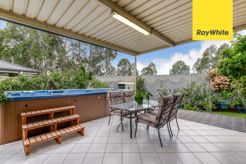 Photo - 9 Fysh Avenue, Middleton Grange NSW 2171 - Image 12