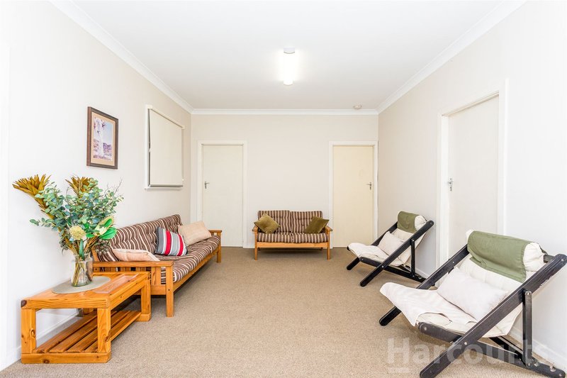 Photo - 9 Gallop Street, Halls Head WA 6210 - Image 13