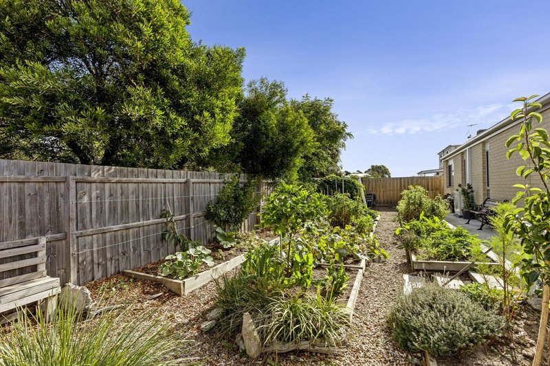 Photo - 9 Gamble Way, St Leonards VIC 3223 - Image 12