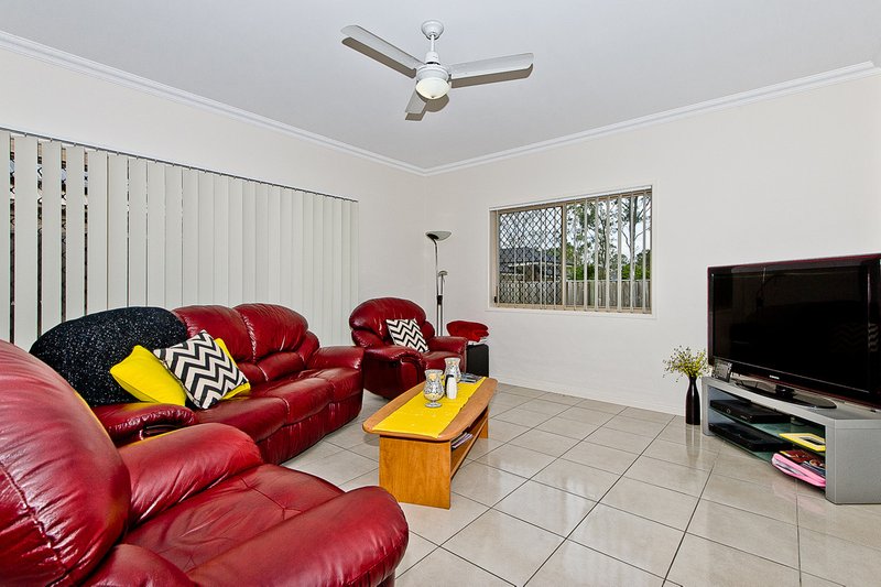 Photo - 9 Gardenia Place, Bridgeman Downs QLD 4035 - Image 7