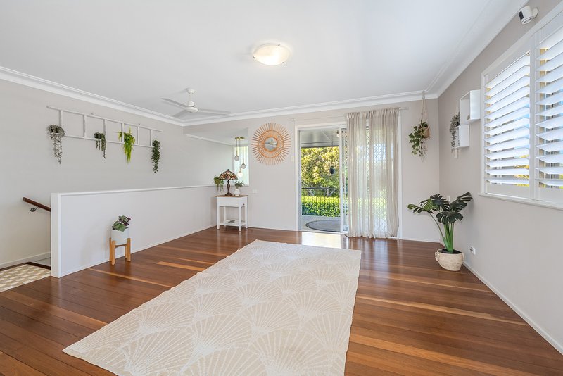 Photo - 9 Gardenia Street, Clontarf QLD 4019 - Image 4