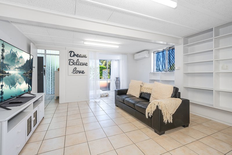 Photo - 9 Gardenia Street, Clontarf QLD 4019 - Image 14