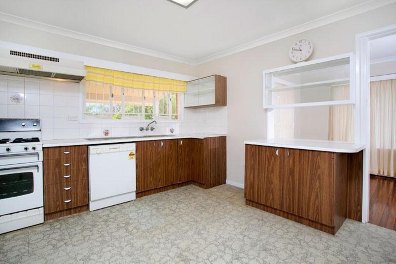 Photo - 9 Gatwick Street, Stafford Heights QLD 4053 - Image 4