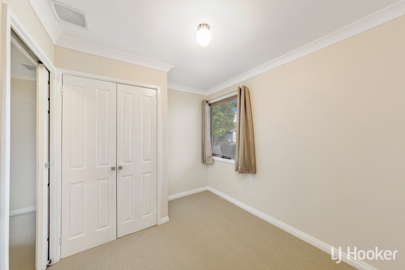 Photo - 9 Geeves Court, Charnwood ACT 2615 - Image 8