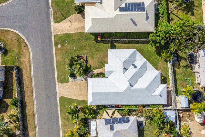 Photo - 9 Geoffrey Thomas Drive, Tannum Sands QLD 4680 - Image 15