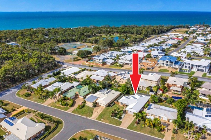 Photo - 9 Geoffrey Thomas Drive, Tannum Sands QLD 4680 - Image 17