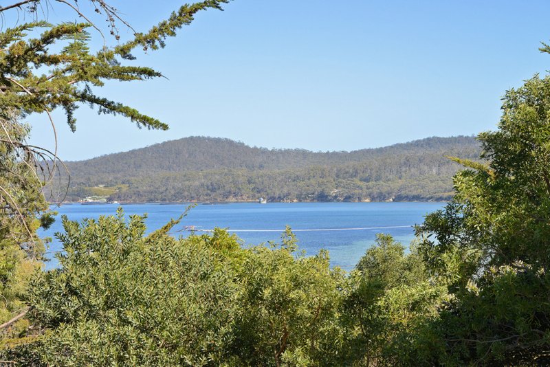 Photo - 9 George Street, Nubeena TAS 7184 - Image 4