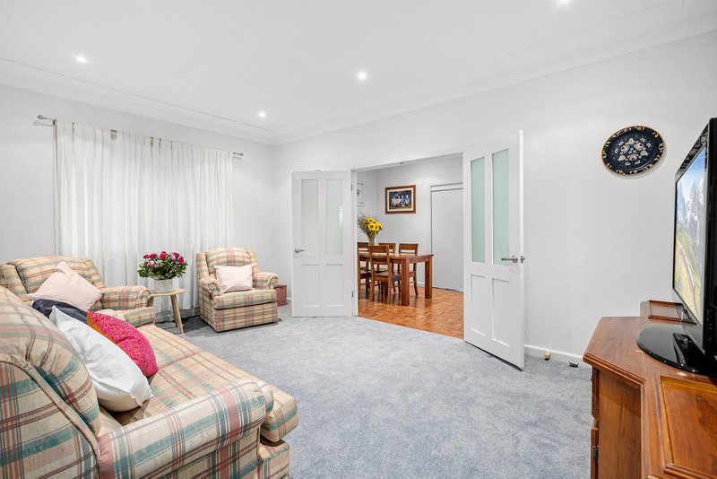 Photo - 9 Georges Crescent, Roselands NSW 2196 - Image 6