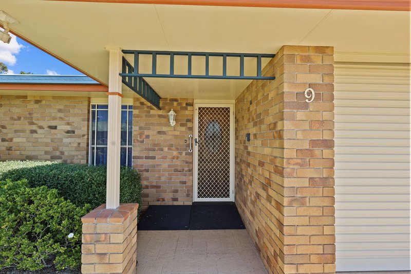 Photo - 9 Gerbera Court, Middle Ridge QLD 4350 - Image 2