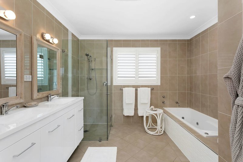 Photo - 9 Ghersi Avenue, Wamberal NSW 2260 - Image 10