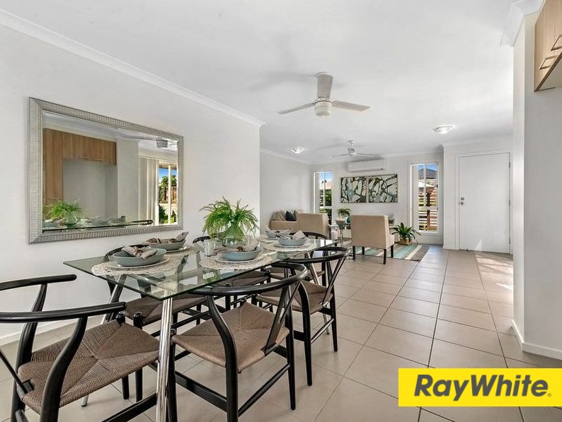 Photo - 9 Gideon Gardens, Pimpama QLD 4209 - Image 6